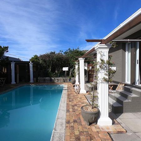 Leo'S Den Bed and Breakfast Fish Hoek Exteriör bild