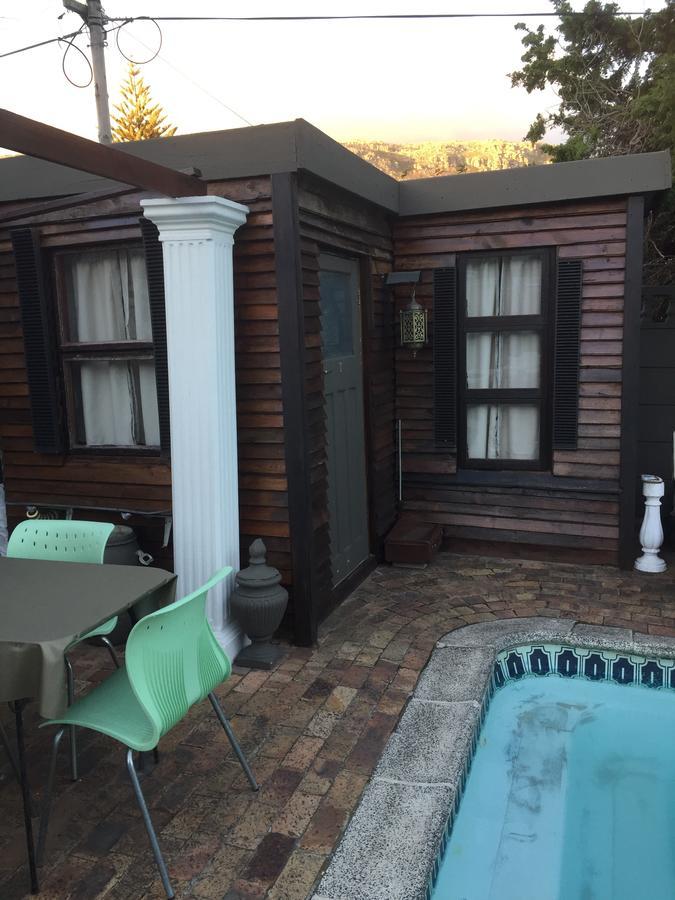 Leo'S Den Bed and Breakfast Fish Hoek Exteriör bild